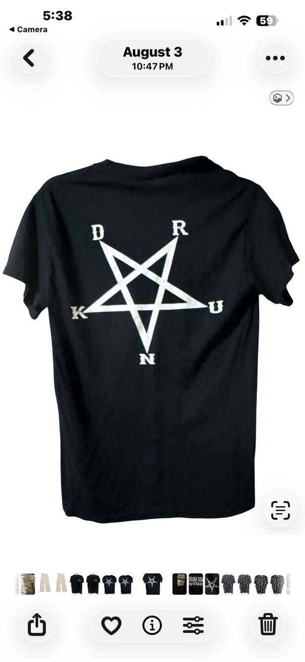 Gildan Drunk Dom And The Roaches Black T-Shirt Pentagram Graphic Size Small